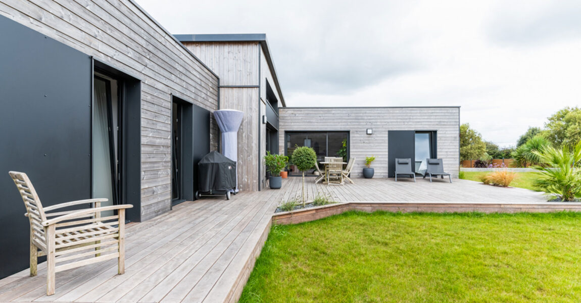 Maison bois jardin terrasse Trecobois
